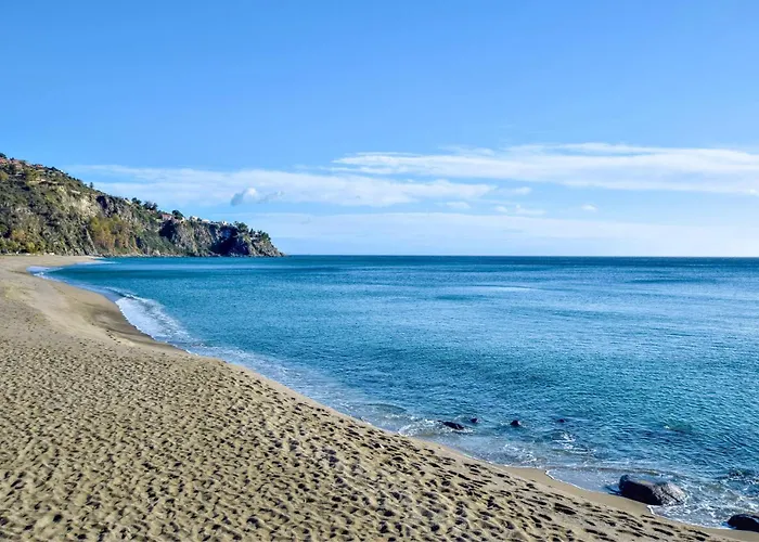 1 Bedroom Gorgeous In Apartamento