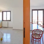 1 Bedroom Gorgeous In Appartement *