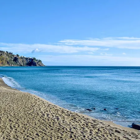 1 Bedroom Gorgeous In Appartamento