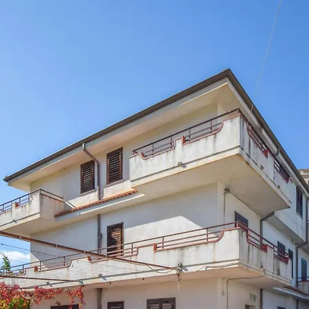 1 Bedroom Gorgeous In Appartamento *