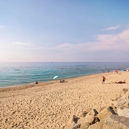 1 Bedroom Gorgeous In Lägenhet