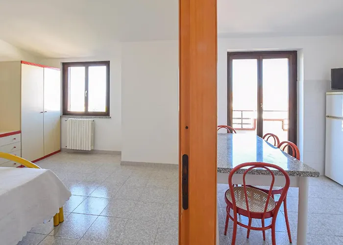 1 Bedroom Gorgeous In Διαμέρισμα *
