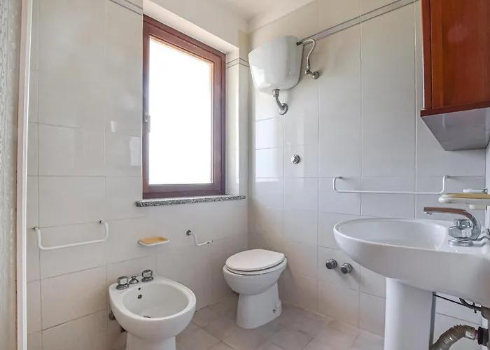 1 Bedroom Gorgeous In Διαμέρισμα *